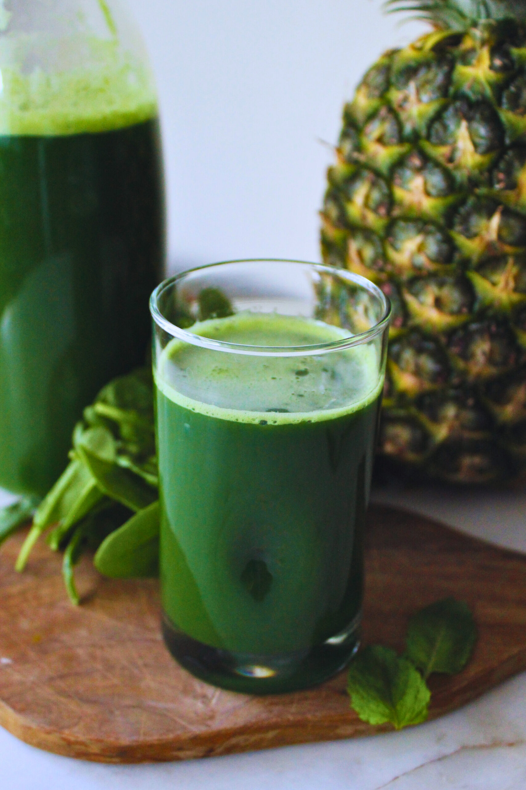 image of fresh green juice with pineapple and spinach